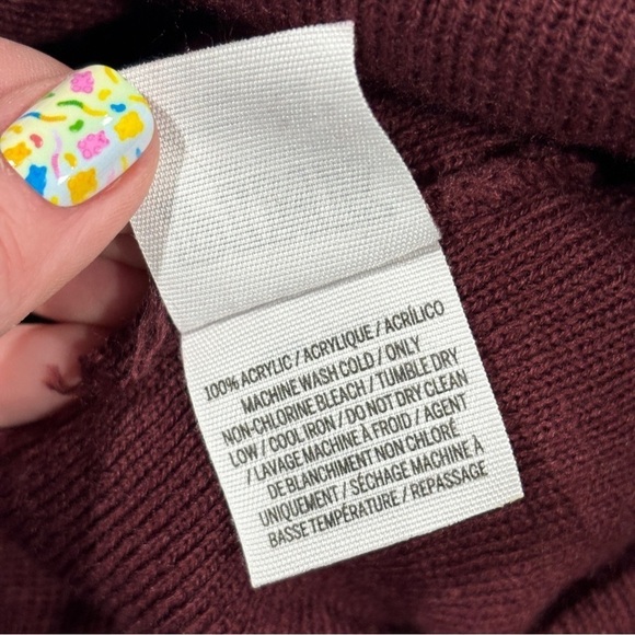 Pink Victoria Secret Womens Beanie Toboggan Pom Skull Cap Ski Striped Winter Hat - Picture 7 of 9